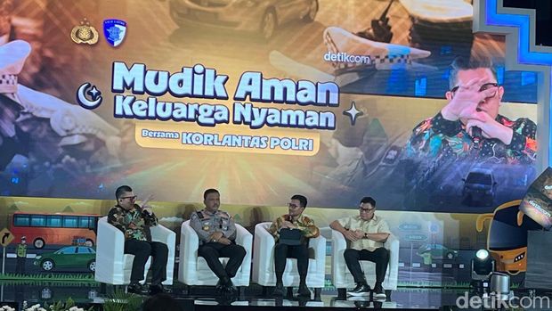 Danang Wicaksana (paling kanan) dalam diskusi 'Mudik Aman Keluarga Nyaman'