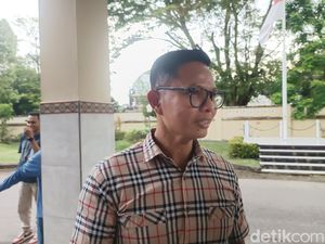 Polda NTB Ungkap Modus Pengacara Peras Kliennya Rp 180 Juta Polda NTB Ungkap Modus Pengacara Peras Kliennya Rp 180 Juta