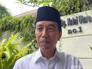 PDIP Bilang Sein Kiri Belok Kanan soal Jokowi Bantah Kirim Utusan PDIP Bilang Sein Kiri Belok Kanan soal Jokowi Bantah Kirim Utusan