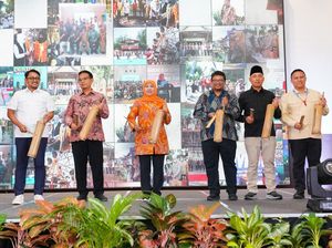 Khofifah Tekankan Peran BUMDesa Penggerak Ekonomi Dukung Program MBG Khofifah Tekankan Peran BUMDesa Penggerak Ekonomi Dukung Program MBG