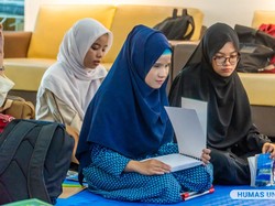 Mengaji Braille-Bahasa Isyarat Mahasiswa Disabilitas Unesa Saat Ramadan