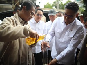 Sidak Pasar Tambahrejo Surabaya, Mentan Temukan Minyakita Tak Sesuai Takaran