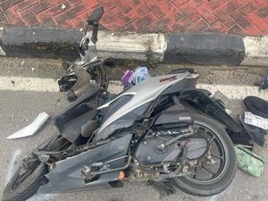 Ibu dan Anak di Babel Tewas Nabrak Truk, Polisi: Motor Sempat Terpental