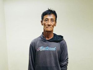 Nelayan Asal Karimun Dipulangkan Usai Ditangkap di Perairan Indonesia-Malaysia Nelayan Asal Karimun Dipulangkan Usai Ditangkap di Perairan Indonesia-Malaysia