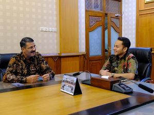 Walkot Solo Cari 5 Warga yang Mau Beasiswa S1 dan S2 ke India