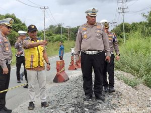 Dirlantas Gandeng BPJN Riau, Sisir Jalan Rusak Riau-Sumbar demi Mudik Lancar Dirlantas Gandeng BPJN Riau, Sisir Jalan Rusak Riau-Sumbar demi Mudik Lancar