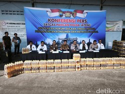 Polda Jateng Sita 89.865 Botol Minyakita Disunat dari Pabrik di Karanganyar
