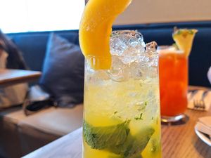 Bastian, Restoran Gaya Klasik-Modern dengan Menu Kuliner Eropa Bastian, Restoran Gaya Klasik-Modern dengan Menu Kuliner Eropa