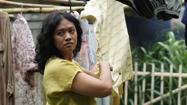 Singsot resmi tayang di bioskop mulai 13 Maret 2025. Film horor ini diangkat dari film pendek bertajuk sama yang rilis pada 2016 karya Wahyu Agung Prasetyo, sutradara yang juga menggarap Tilik.