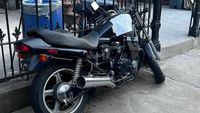Tradisi Unik New York, Buang Barang Berharga dari Piano Sampai Motor!