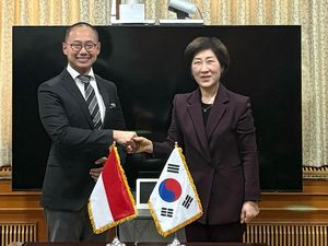 Eddy Soeparno Bicara Pentingnya Investasi Teknologi Rendah Karbon Eddy Soeparno Bicara Pentingnya Investasi Teknologi Rendah Karbon