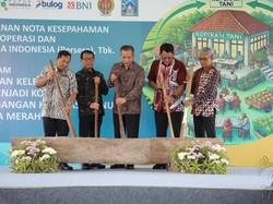 Wamenkop Resmikan Koperasi Desa Merah Putih Pertama RI di Sleman