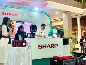 Keseruan Cooking Battle Sharp, Kreasi Masak dengan Peralatan Dapur Modern