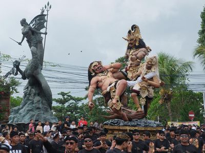Meriahnya Festival Ogoh-ogoh Singasana 2025 di Bali