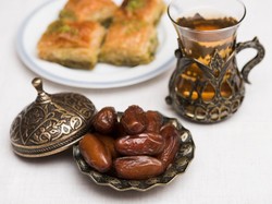 Jadwal Buka Puasa Hari Ini 15 Maret 2025 di Berbagai Wilayah Indonesia