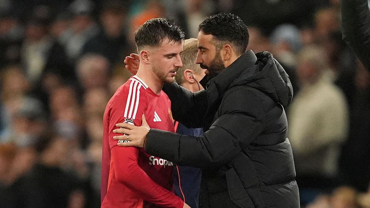 Mason Mount masih dipercaya betul oleh manajer Manchester United Ruben Amorim (PA Images via Getty Images/Martin Rickett - PA Images)