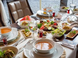 Jadwal Buka Puasa Kupang dan Wilayah NTT Hari Ini 17 Maret/17 Ramadhan