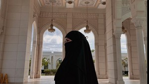 Rae Lil Black Ungkap Sang Adik Tertarik Mempelajari Al-Quran setelah Dirinya Mualaf