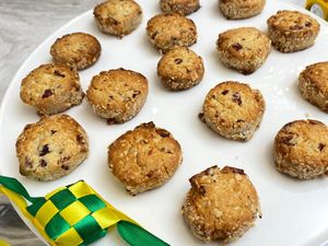 Resep Cranberry Cheese Cookies yang Manis Gurihnya Spesial