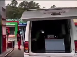 Duduk Perkara Ambulans Bawa Jenazah di Barru Ditolak Isi BBM gegara Barcode Duduk Perkara Ambulans Bawa Jenazah di Barru Ditolak Isi BBM gegara Barcode