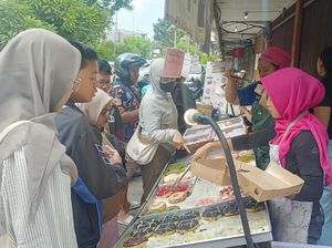 Berkah Ramadan Penjual Donat di Denpasar: Laku Ribuan Pieces-Omzet Naik