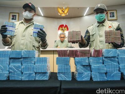 Ini Tumpukan Uang Rp 2,6 Miliar Barbuk OTT OKU