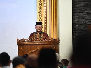 Soal Tunjangan Guru Honorer, Mendikdasmen: Bakal Ditransfer Langsung Rp 300 Ribu/Bulan Soal Tunjangan Guru Honorer, Mendikdasmen: Bakal Ditransfer Langsung Rp 300 Ribu/Bulan