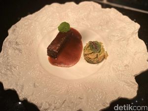 Spesial Ramadan dari 2 Chef, Lidah Wagyu Bumbu Kluwek dan Nasi Minyak Batanghari Spesial Ramadan dari 2 Chef, Lidah Wagyu Bumbu Kluwek dan Nasi Minyak Batanghari