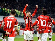 Milan dan Kebiasaan Melepas Gelandang Andalan