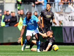 Venezia Vs Napoli Tuntas 0-0 Venezia Vs Napoli Tuntas 0-0