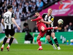 Final Carabao Cup 2025: Newcastle Unggul 1-0 Atas Liverpool di Babak I