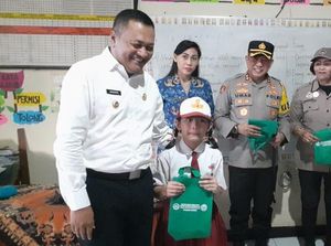 Tinjau MBG di Gianyar, Mahayastra Ingatkan Siswa Tak Mengantuk Seusai Makan Tinjau MBG di Gianyar, Mahayastra Ingatkan Siswa Tak Mengantuk Seusai Makan