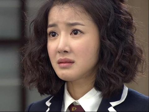 Lee Si-young sebagai Oh Min-ji dalam drama Korea Boys Over Flowers (2009)(KBS2)