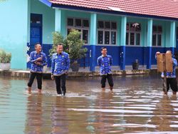 Sekolah Terdampak Banjir, Disdik Palembang Persilahkan Siswanya Belajar Daring