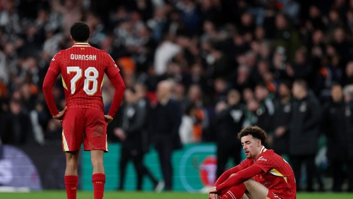 Soccer Football - Carabao Cup - Final - Liverpool v Newcastle United - Wembley Stadium, London, Britain - March 16, 2025 Liverpools Curtis Jones looks dejected after the match Action Images via Reuters/Paul Childs EDITORIAL USE ONLY. NO USE WITH UNAUTHORIZED AUDIO, VIDEO, DATA, FIXTURE LISTS, CLUB/LEAGUE LOGOS OR LIVE SERVICES. ONLINE IN-MATCH USE LIMITED TO 120 IMAGES, NO VIDEO EMULATION. NO USE IN BETTING, GAMES OR SINGLE CLUB/LEAGUE/PLAYER PUBLICATIONS. PLEASE CONTACT YOUR ACCOUNT REPRESENTATIVE FOR FURTHER DETAILS..