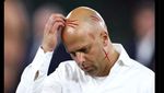 Meme: Liverpool dari Treble Jadi Terrible