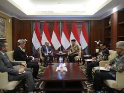 Menlu Bertemu Utusan Palestina: RI Terus Aktif Dukung Solusi 2 Negara