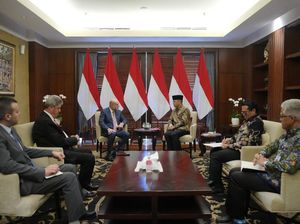 Menlu Bertemu Utusan Palestina: RI Terus Aktif Dukung Solusi 2 Negara Menlu Bertemu Utusan Palestina: RI Terus Aktif Dukung Solusi 2 Negara