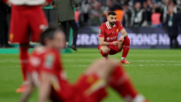Soccer Football - Carabao Cup - Final - Liverpool v Newcastle United - Wembley Stadium, London, Britain - March 16, 2025 Liverpools Mohamed Salah looks dejected after the match Action Images via Reuters/Paul Childs EDITORIAL USE ONLY. NO USE WITH UNAUTHORIZED AUDIO, VIDEO, DATA, FIXTURE LISTS, CLUB/LEAGUE LOGOS OR LIVE SERVICES. ONLINE IN-MATCH USE LIMITED TO 120 IMAGES, NO VIDEO EMULATION. NO USE IN BETTING, GAMES OR SINGLE CLUB/LEAGUE/PLAYER PUBLICATIONS. PLEASE CONTACT YOUR ACCOUNT REPRESENTATIVE FOR FURTHER DETAILS..     TPX IMAGES OF THE DAY