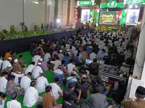 Haji Her Bukber Bersama Muslimat se-Madura, Undang Gus Miftah-Charly Haji Her Bukber Bersama Muslimat se-Madura, Undang Gus Miftah-Charly