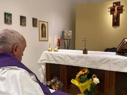 Kondisi Stabil, Paus Fransiskus Bakal Keluar dari Rumah Sakit Hari Ini