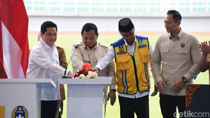 Prabowo resmikan 17 stadion di Sidoarjo Prabowo resmikan 17 stadion di Sidoarjo