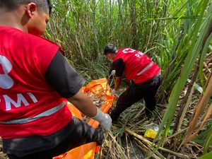 Suara Misterius dan Pria Berkaus Merah di Ladang TKP Temuan Kerangka Wanita Suara Misterius dan Pria Berkaus Merah di Ladang TKP Temuan Kerangka Wanita
