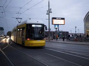 Horor Wanita Dibakar Hidup-hidup di Trem Jerman, Pelaku Kabur Horor Wanita Dibakar Hidup-hidup di Trem Jerman, Pelaku Kabur