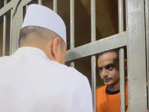 Video: Polisi Masih Lengkapi Berkas Kasus Vadel Badjideh Video: Polisi Masih Lengkapi Berkas Kasus Vadel Badjideh