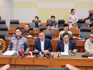 Video DPR Sebut Ada 3 Pasal yang Diubah di RUU TNI: Usia Pensiun-Jabatan Sipil Video DPR Sebut Ada 3 Pasal yang Diubah di RUU TNI: Usia Pensiun-Jabatan Sipil
