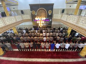 Polda Jambi Salat Gaib Gugurnya 3 Polisi di Lampung Saat Gerebek Sabung Ayam