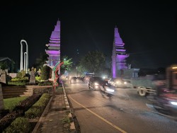 Bukan Rp 7 Miliar, Segini Biaya Gapura Naga Giri Gresik yang Rontok