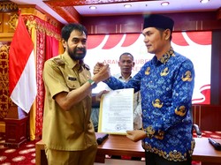 Mualem Tunjuk M Nasir Sebagai Plt Sekda Aceh Gantikan Alhudri