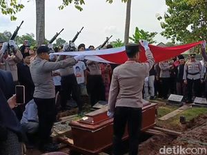 Briptu Ghalib Korban Penembakan Oknum TNI Tulang Punggung Keluarga Briptu Ghalib Korban Penembakan Oknum TNI Tulang Punggung Keluarga